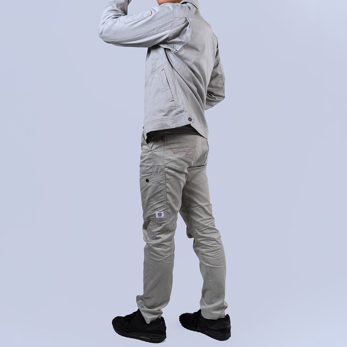 model:180cm size:LL color:119クールグレー